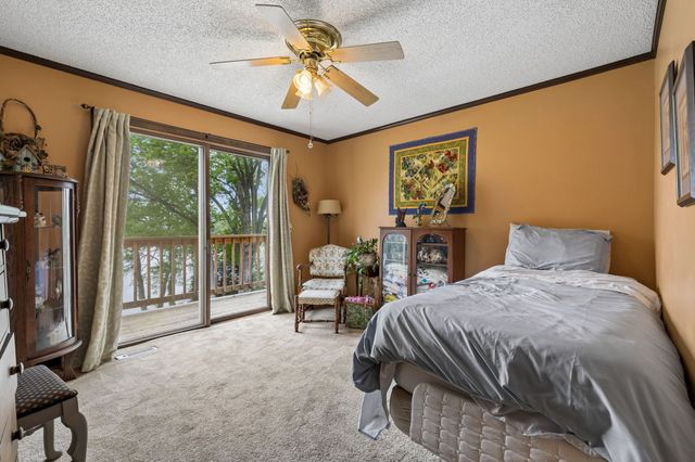 1451 Dickerson Bay Dr, Gallatin, TN 37066