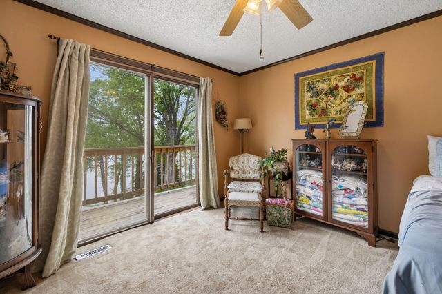 1451 Dickerson Bay Dr, Gallatin, TN 37066