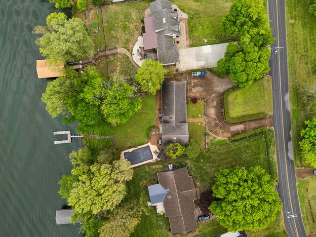 1451 Dickerson Bay Dr, Gallatin, TN 37066
