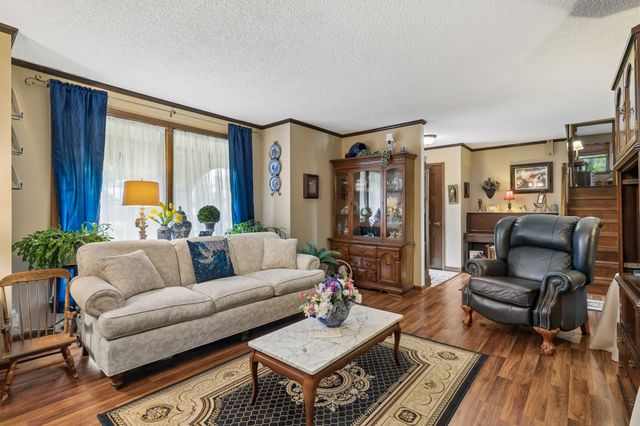 1451 Dickerson Bay Dr, Gallatin, TN 37066
