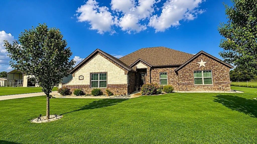 8850 Old Agnes Road, Poolville, TX 76487 — exterior