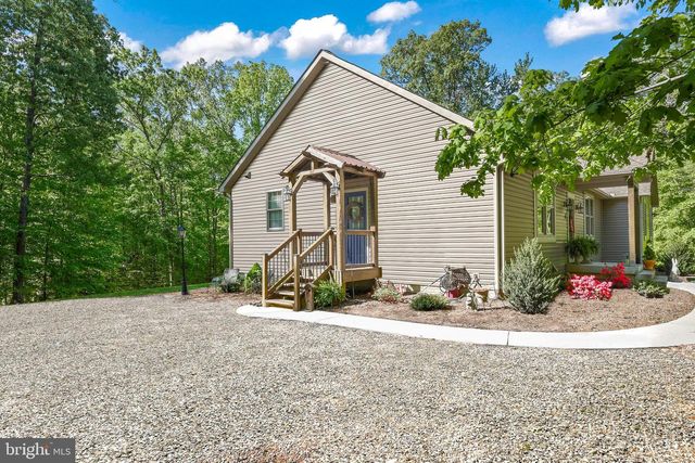 7664 MUSCOE PL, King George, VA 22485