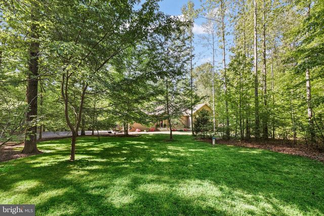 7664 MUSCOE PL, King George, VA 22485