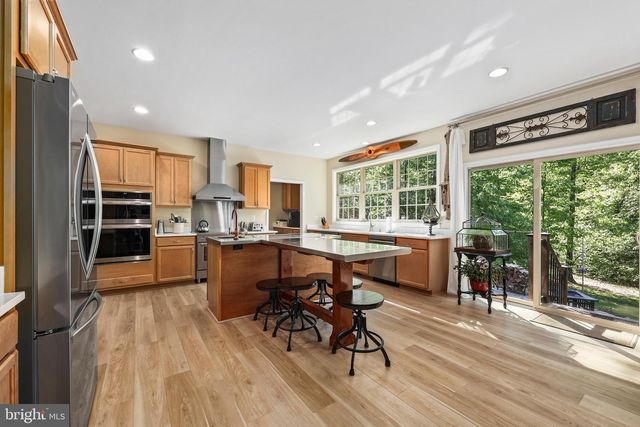 7664 MUSCOE PL, King George, VA 22485