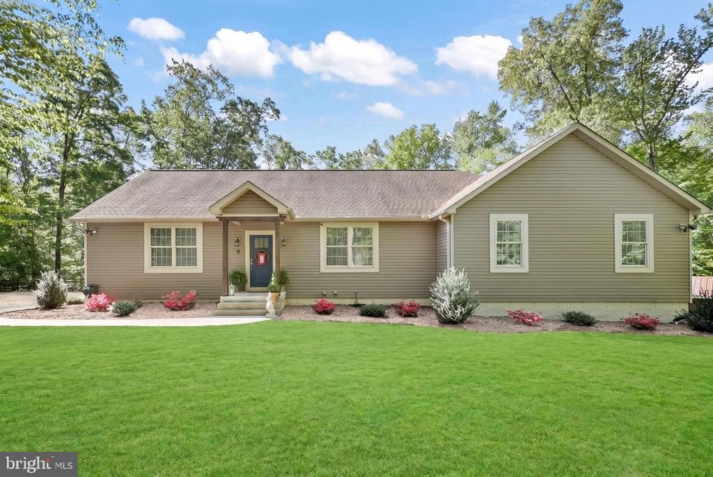 7664 MUSCOE PL, King George, VA 22485