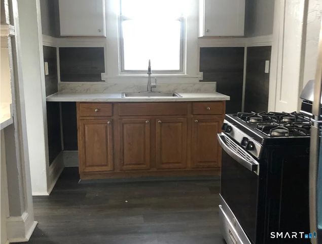 570 Broad Street, Meriden, CT 06450