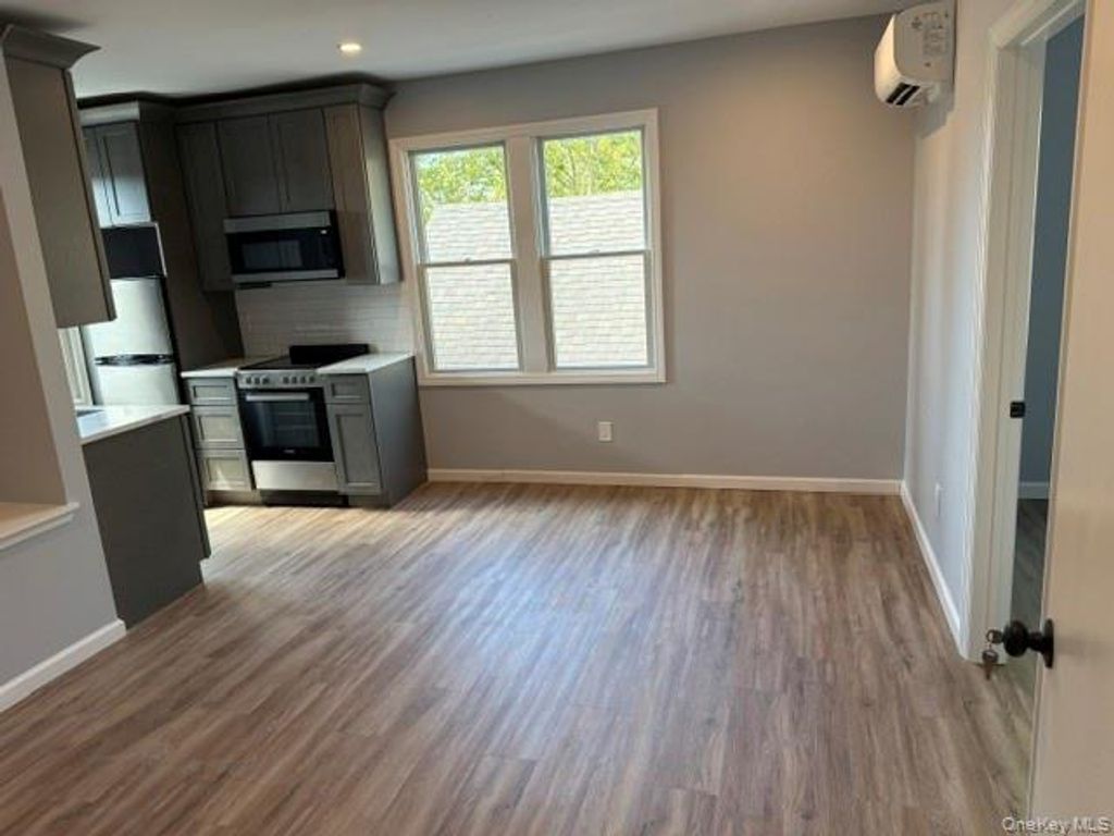10-12 Main Street 3, Kings Park, NY 11754