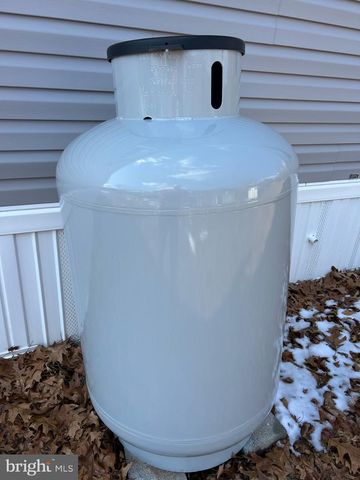 1 RAILWAY AVE, Millersburg, PA 17061