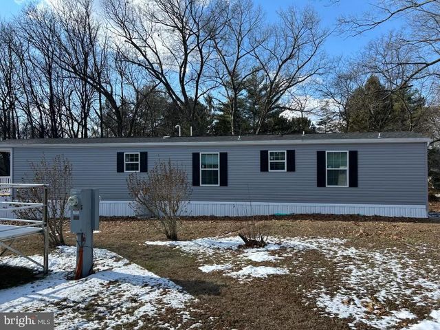 1 RAILWAY AVE, Millersburg, PA 17061