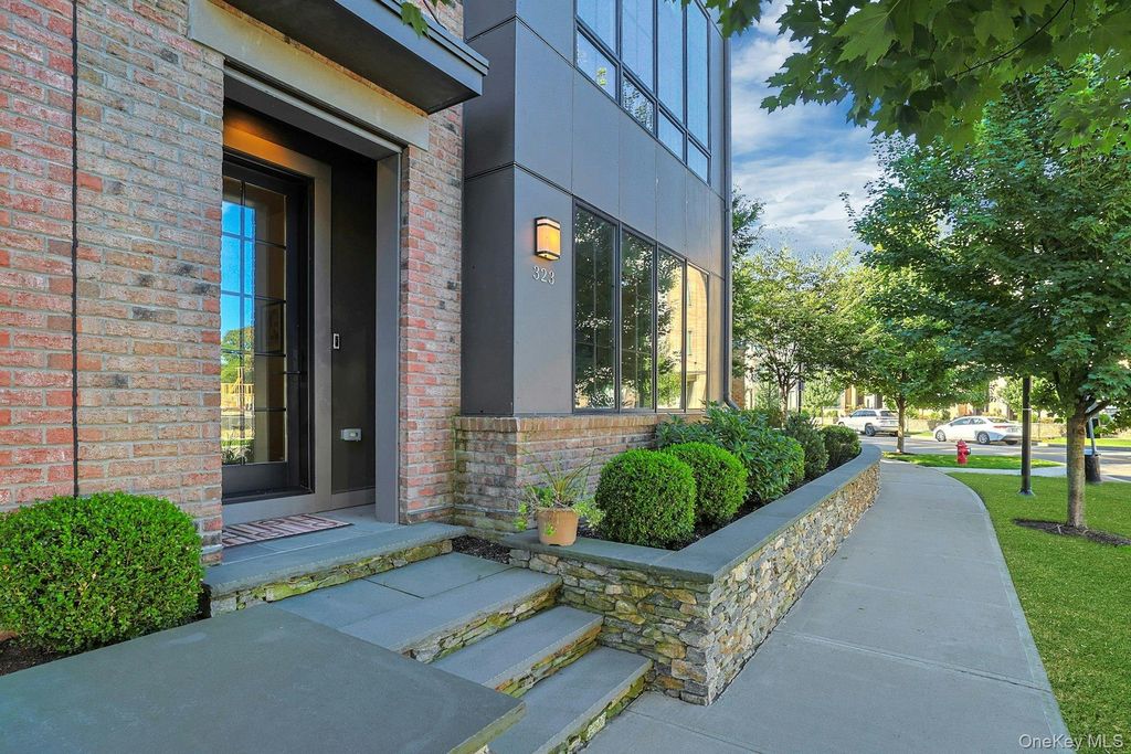 323 Palisades Boulevard, Sleepy Hollow, NY 10591 — photo 3