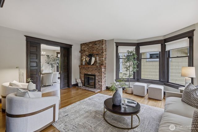 726 20th Avenue E, Seattle, WA 98112