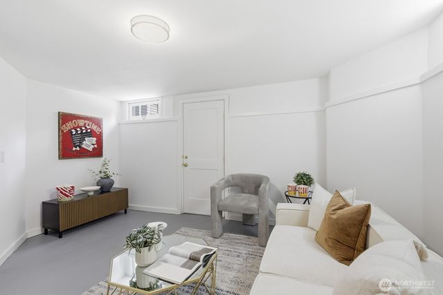 726 20th Avenue E, Seattle, WA 98112