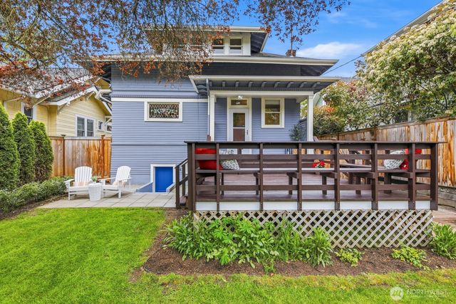 726 20th Avenue E, Seattle, WA 98112