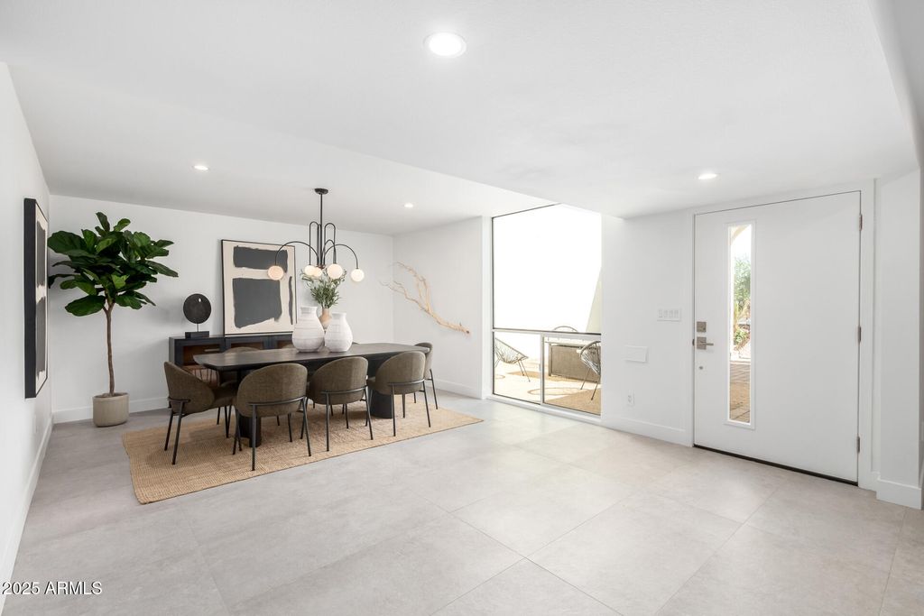 8706 E DEVONSHIRE Avenue, Scottsdale, AZ 85251 — exterior