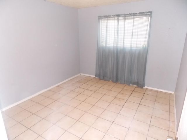 116 Conchas Street NE, Albuquerque, NM 87123