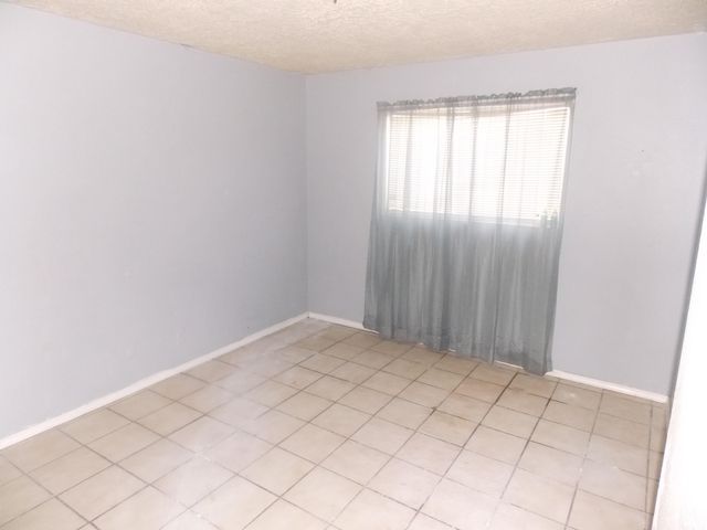 116 Conchas Street NE, Albuquerque, NM 87123