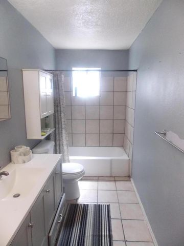 116 Conchas Street NE, Albuquerque, NM 87123