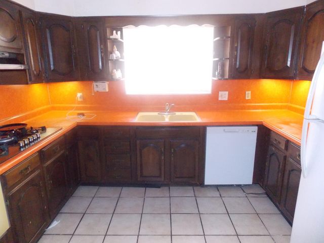 116 Conchas Street NE, Albuquerque, NM 87123
