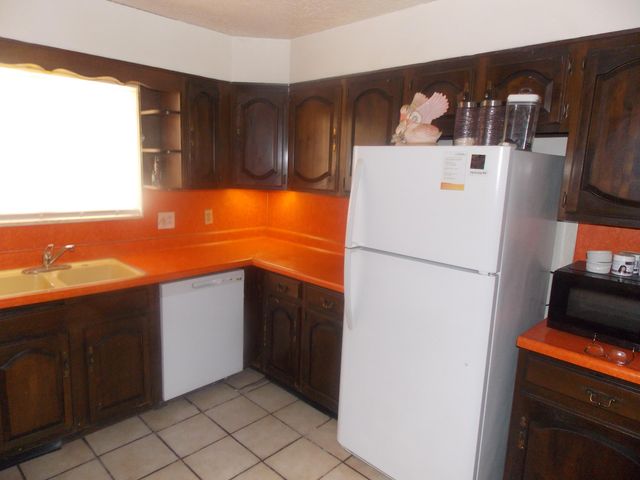 116 Conchas Street NE, Albuquerque, NM 87123