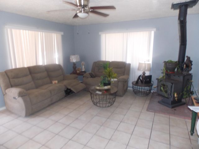 116 Conchas Street NE, Albuquerque, NM 87123