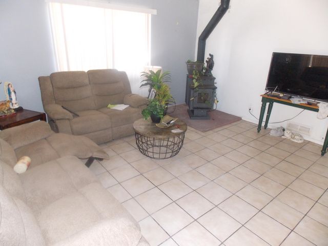 116 Conchas Street NE, Albuquerque, NM 87123