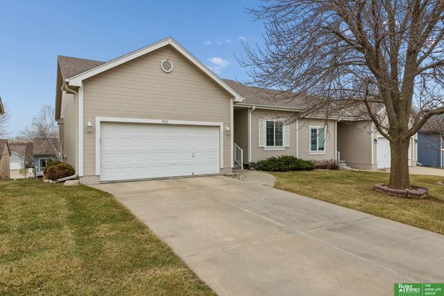 5111 N 155th Street, Omaha, NE 68116