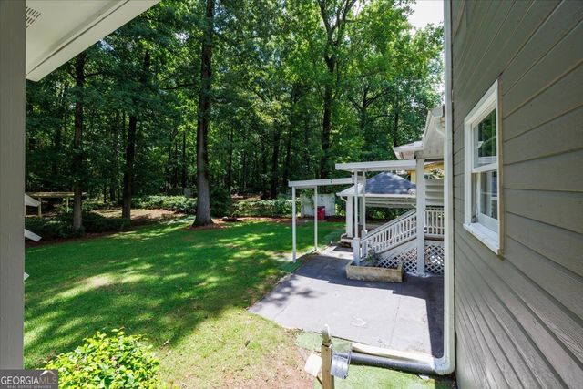 6111 Peake Road, Macon, GA 31220