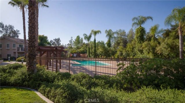 1200 E Highland 406, Redlands, CA 92374