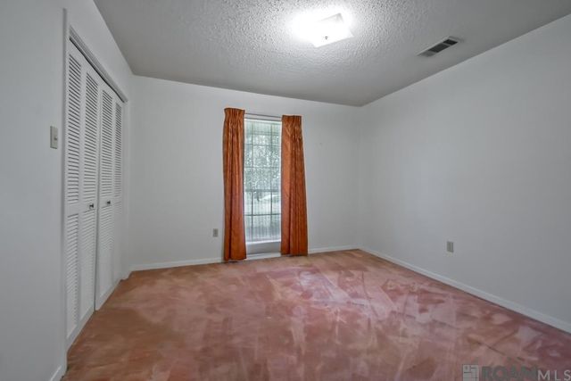 955 Lils Ct, Baton Rouge, LA 70806