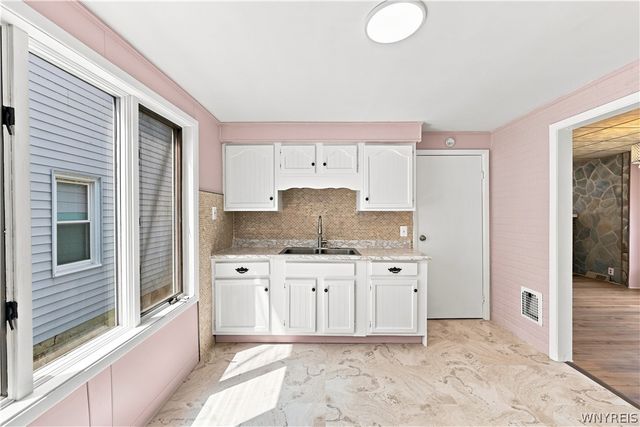 77 Harlem Road, West Seneca, NY 14224