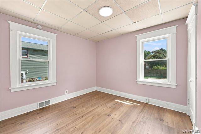 77 Harlem Road, West Seneca, NY 14224