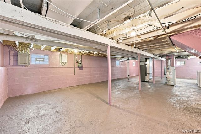 77 Harlem Road, West Seneca, NY 14224