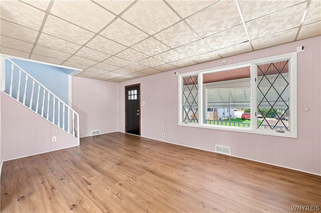 77 Harlem Road, West Seneca, NY 14224
