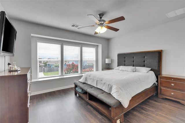 107 Friendship Oak DR, San Marcos, TX 78666