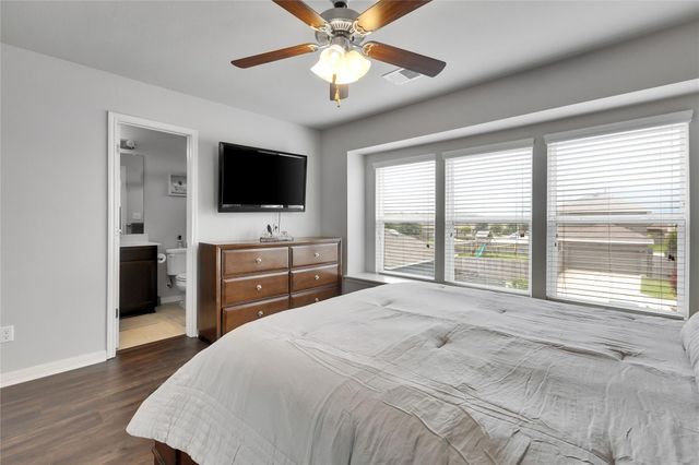 107 Friendship Oak DR, San Marcos, TX 78666