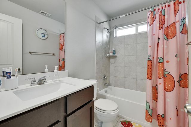 107 Friendship Oak DR, San Marcos, TX 78666