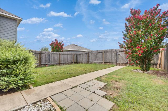 107 Friendship Oak DR, San Marcos, TX 78666