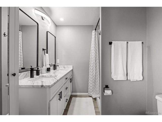 8104 Turnpike Dr, Westminster, CO 80031