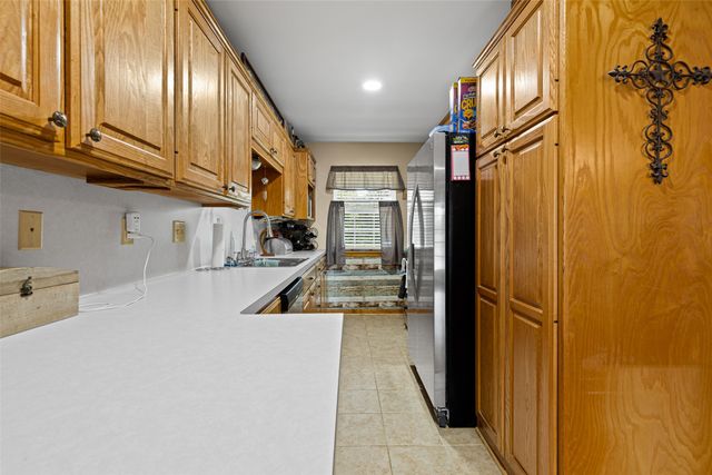 7422 Pacal, Gilmer, TX 75645