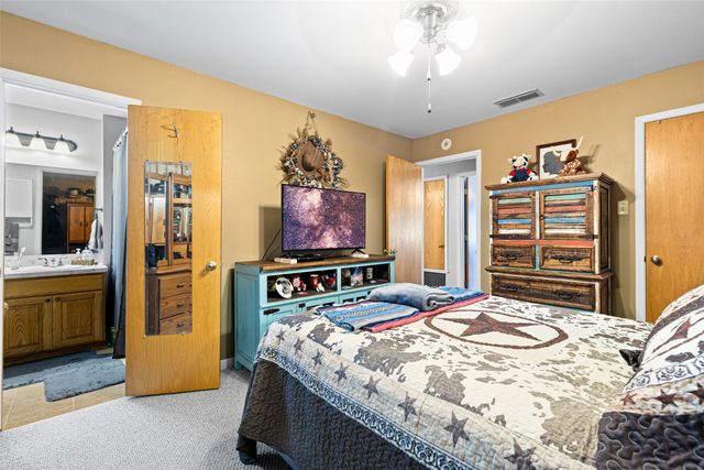 7422 Pacal, Gilmer, TX 75645