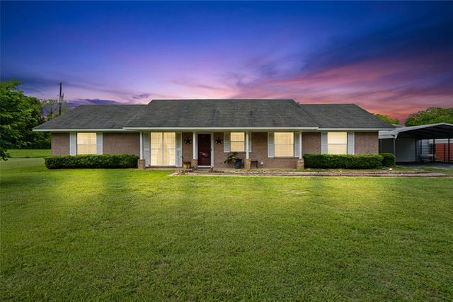 7422 Pacal, Gilmer, TX 75645