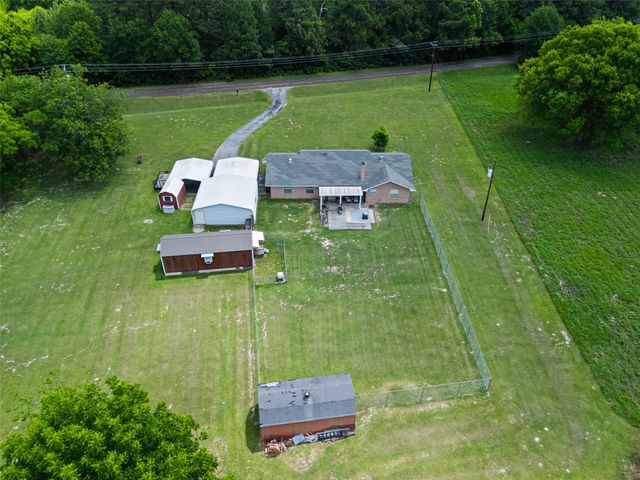 7422 Pacal, Gilmer, TX 75645
