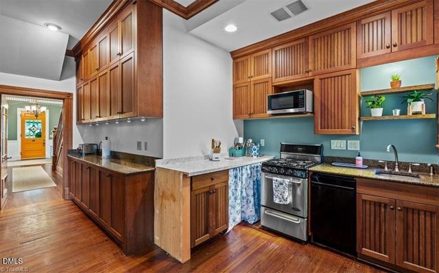 605 N Asheboro Street, Liberty, NC 27298