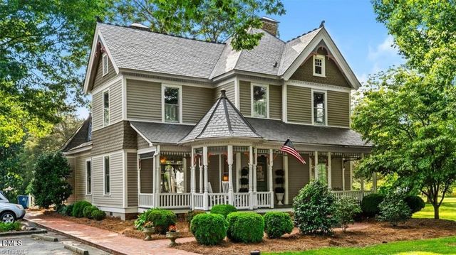 605 N Asheboro Street, Liberty, NC 27298