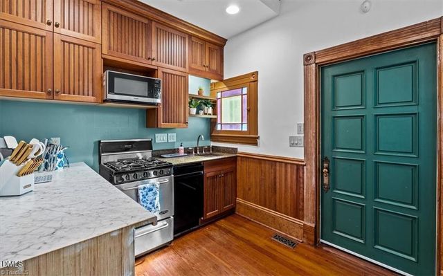 605 N Asheboro Street, Liberty, NC 27298