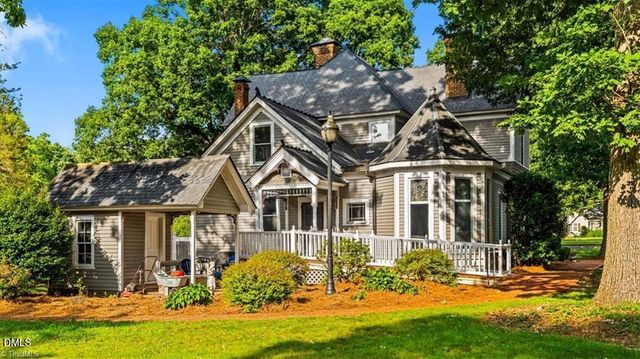 605 N Asheboro Street, Liberty, NC 27298