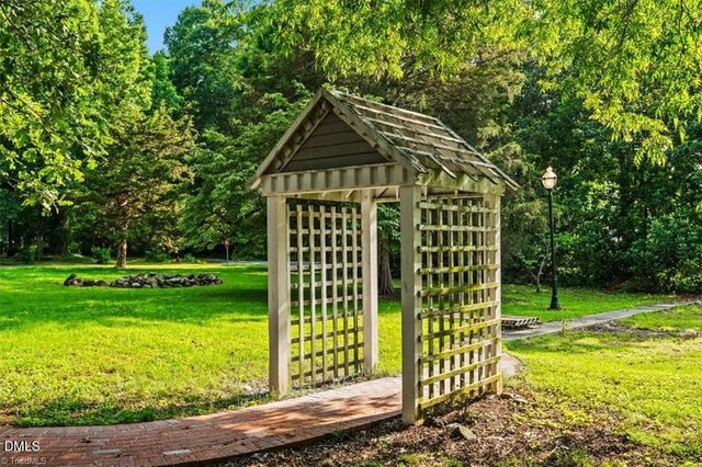 605 N Asheboro Street, Liberty, NC 27298