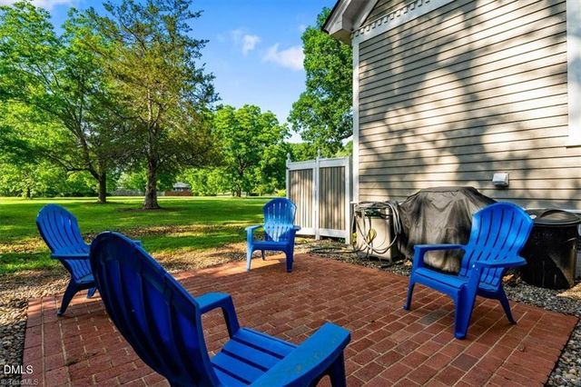 605 N Asheboro Street, Liberty, NC 27298