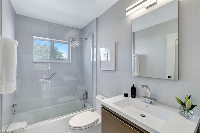 231 3rd AVE S 231, Naples, FL 34102