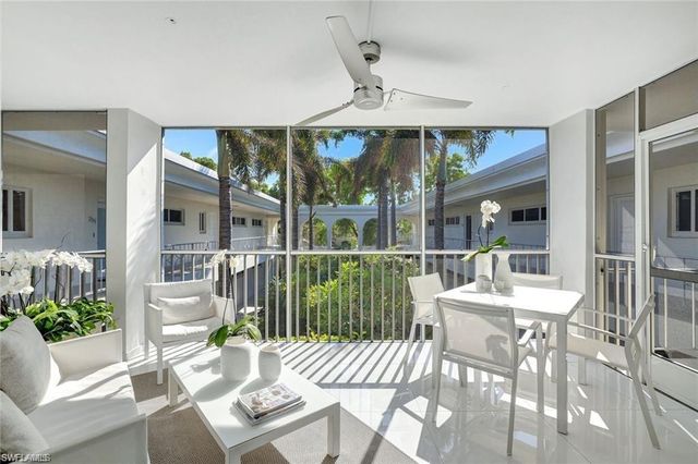 231 3rd AVE S 231, Naples, FL 34102